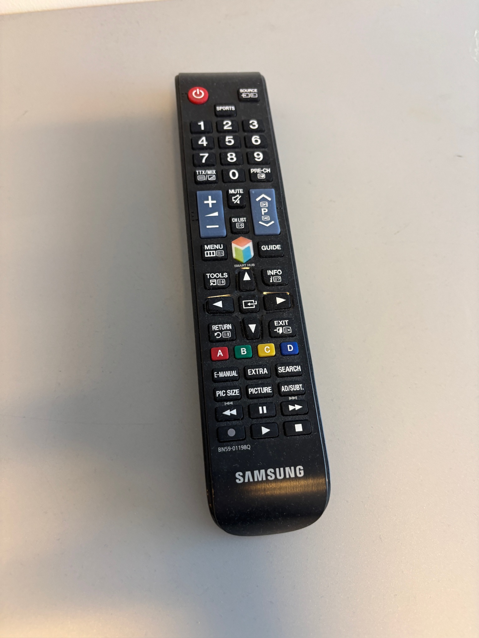 SELT / SOLD Samsung 37" Full HD Smart TV Black 4