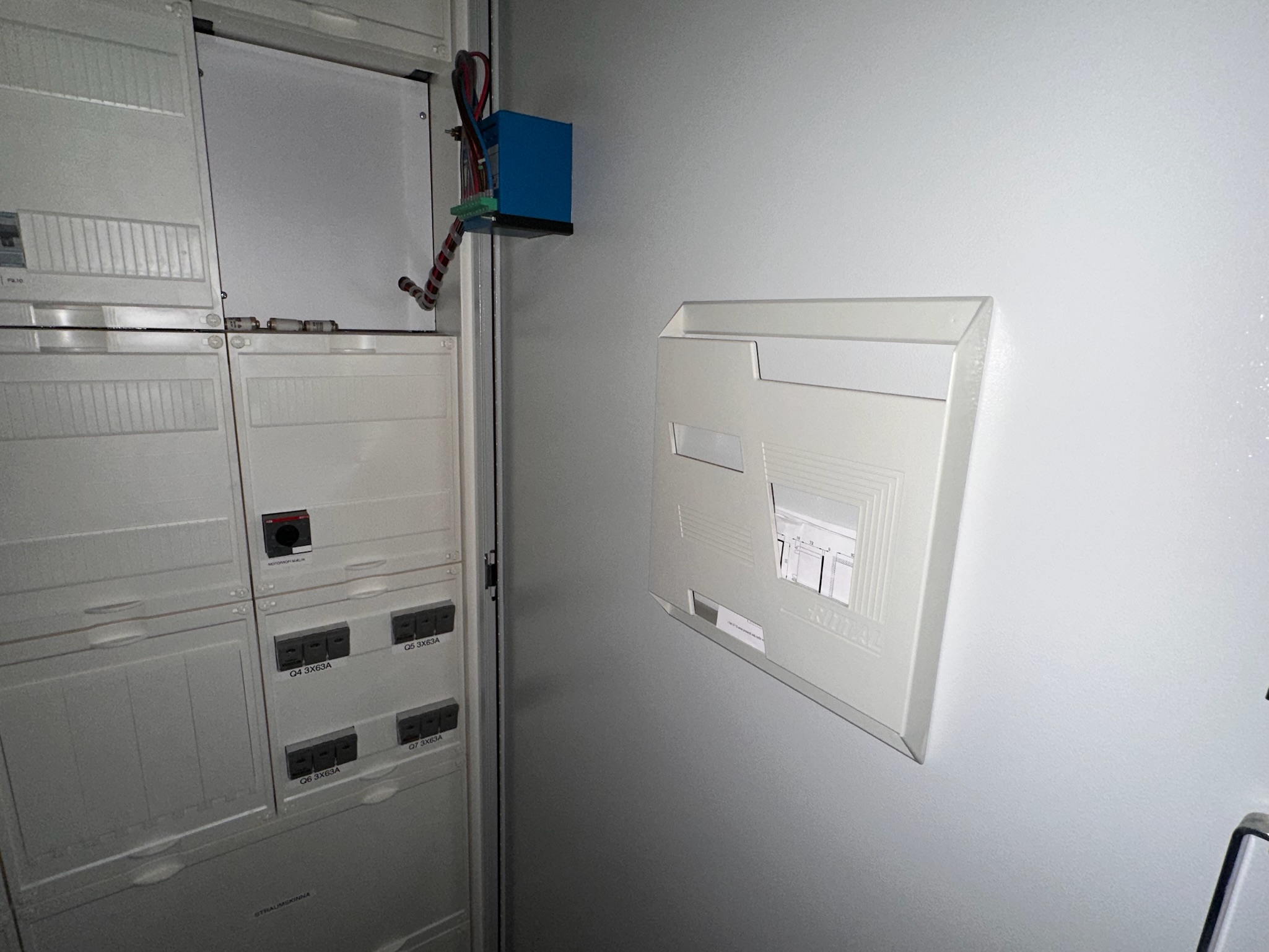 SELT / SOLD Rafmagnstafla 4