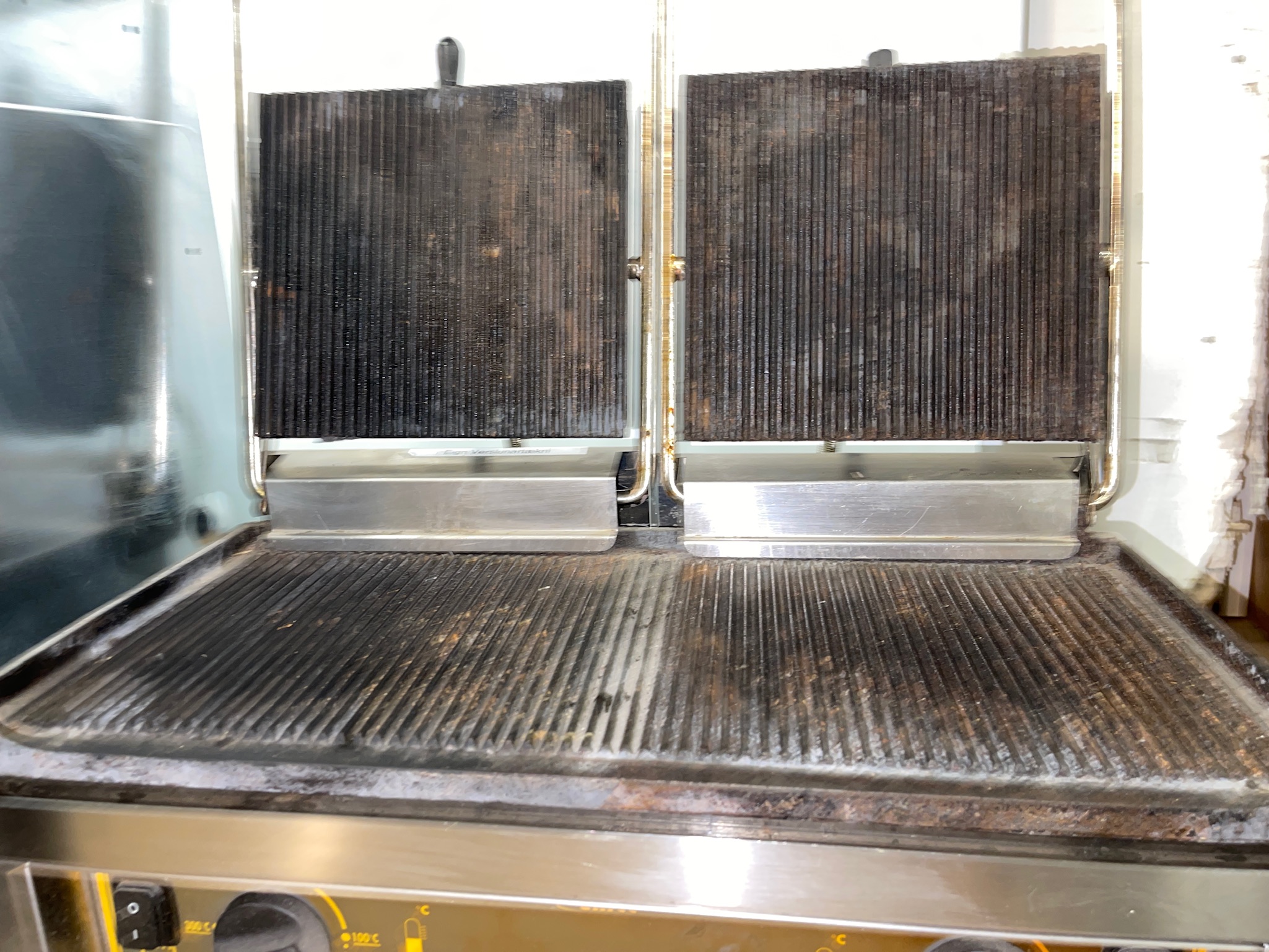 Selt/Endurnýtt-Tvöfalt Roller grill 3
