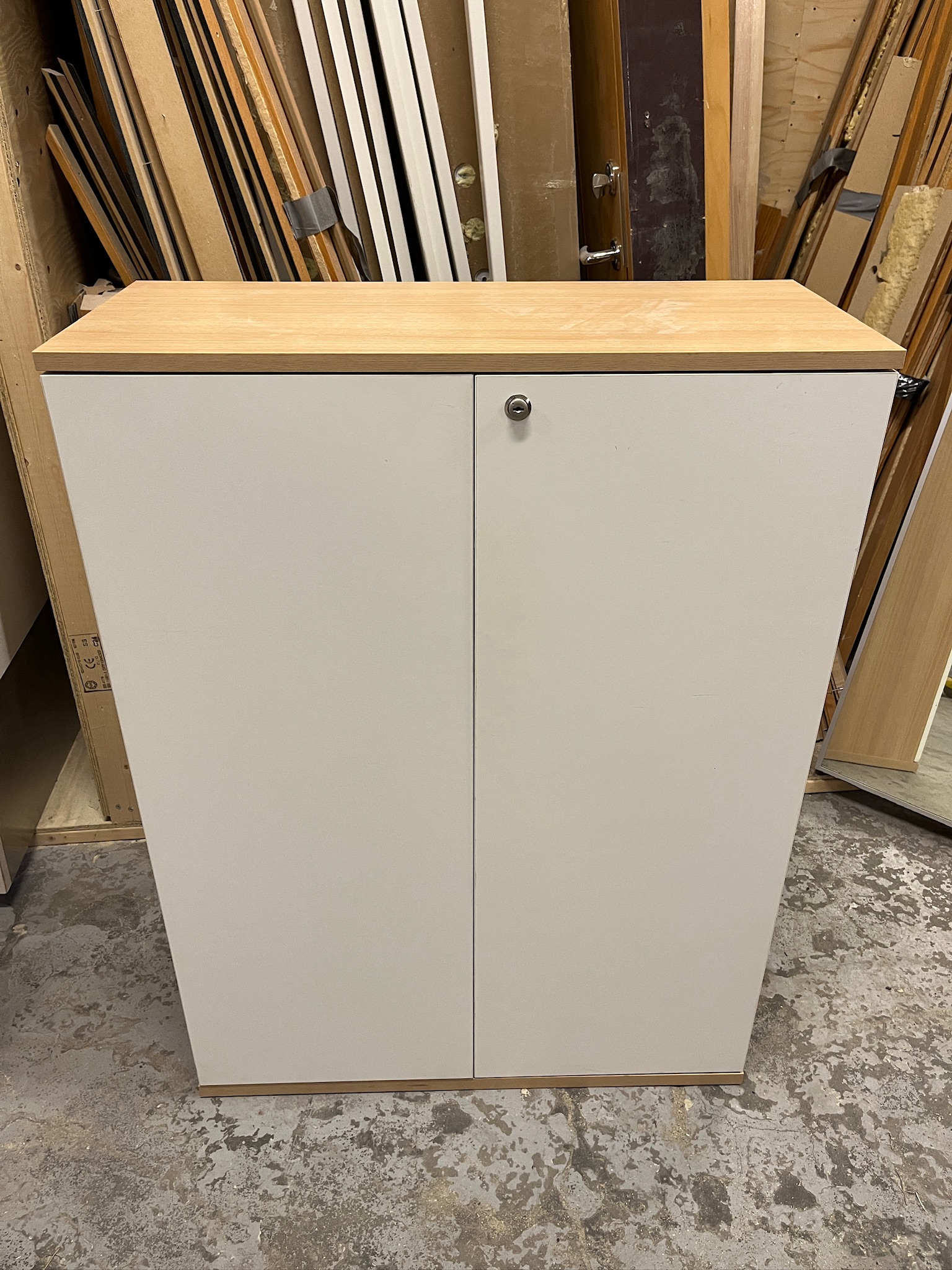 SELT / SOLD Fansa skápar frá Pennanum, H109 x B80 x D34 sm.