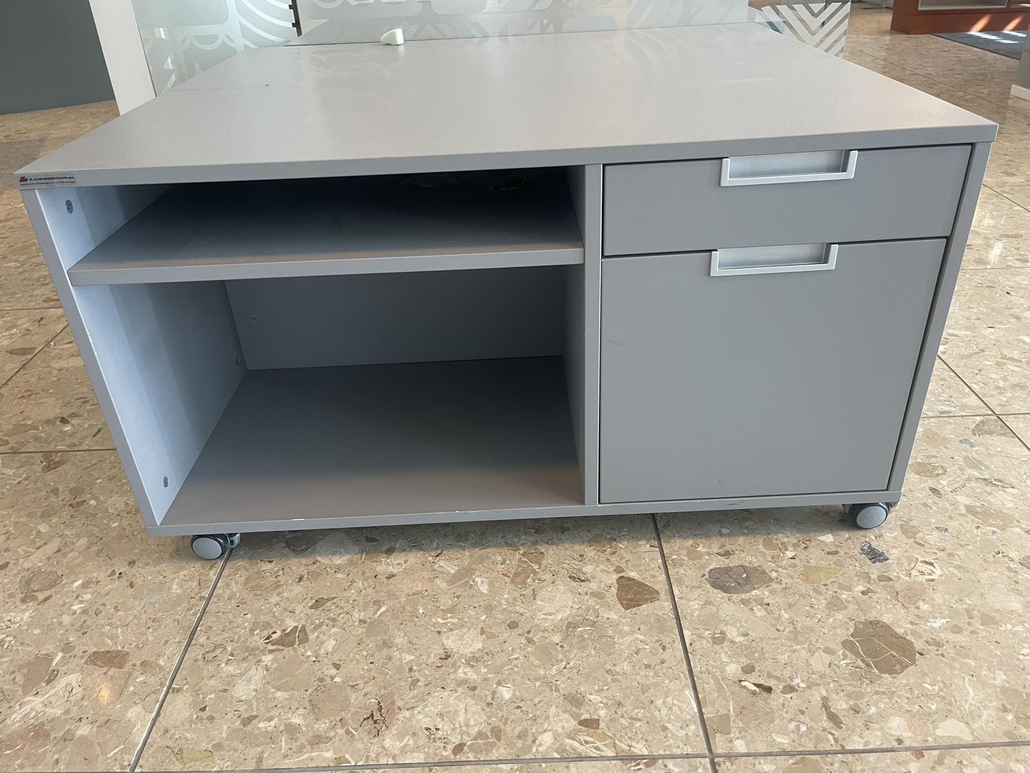 SELT/SOLD4 stk. vandaðir kálfar frá Á. Guðmundsson 2