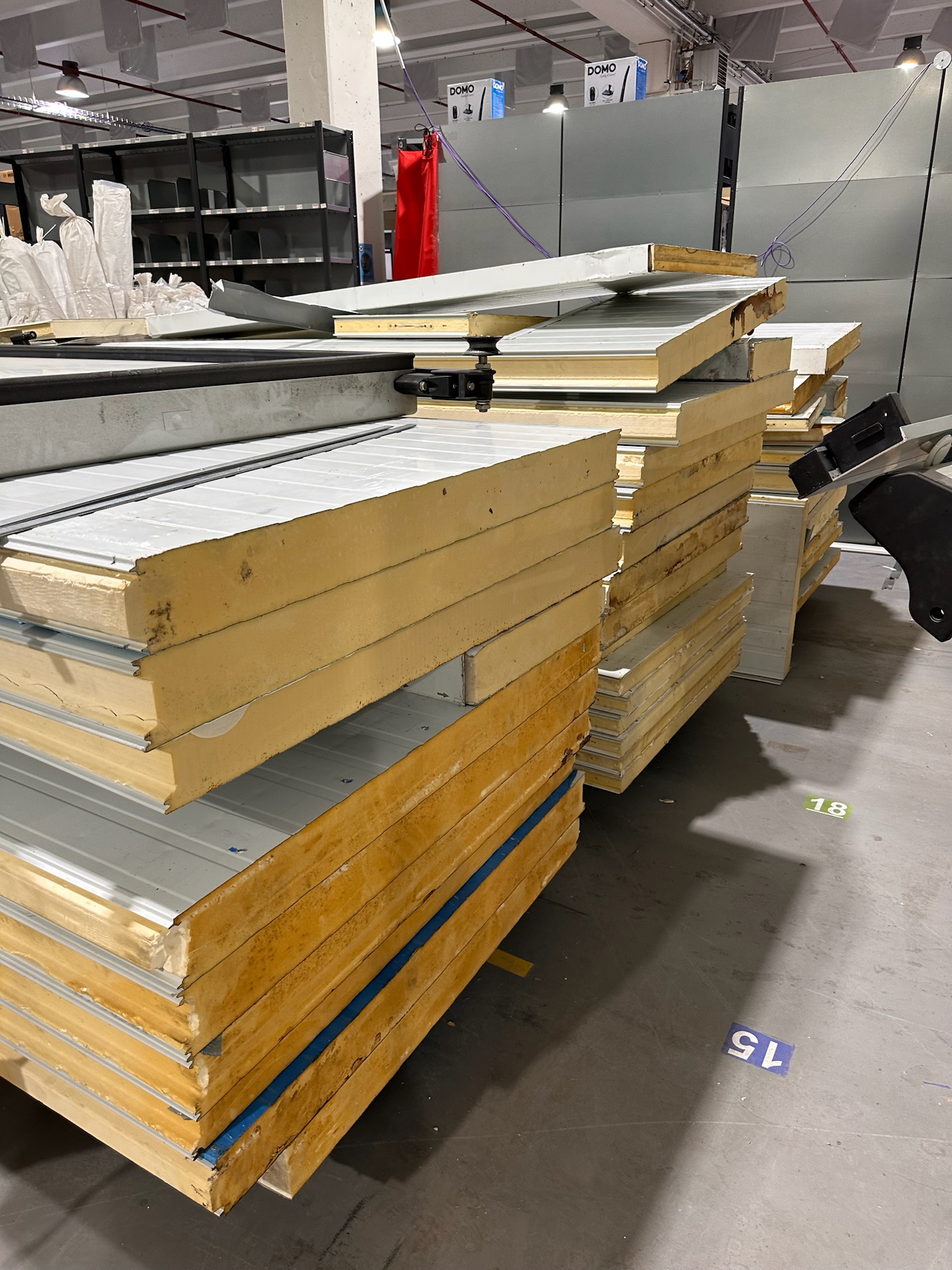 SELT / SOLD Yleiningar - 200 fm 4