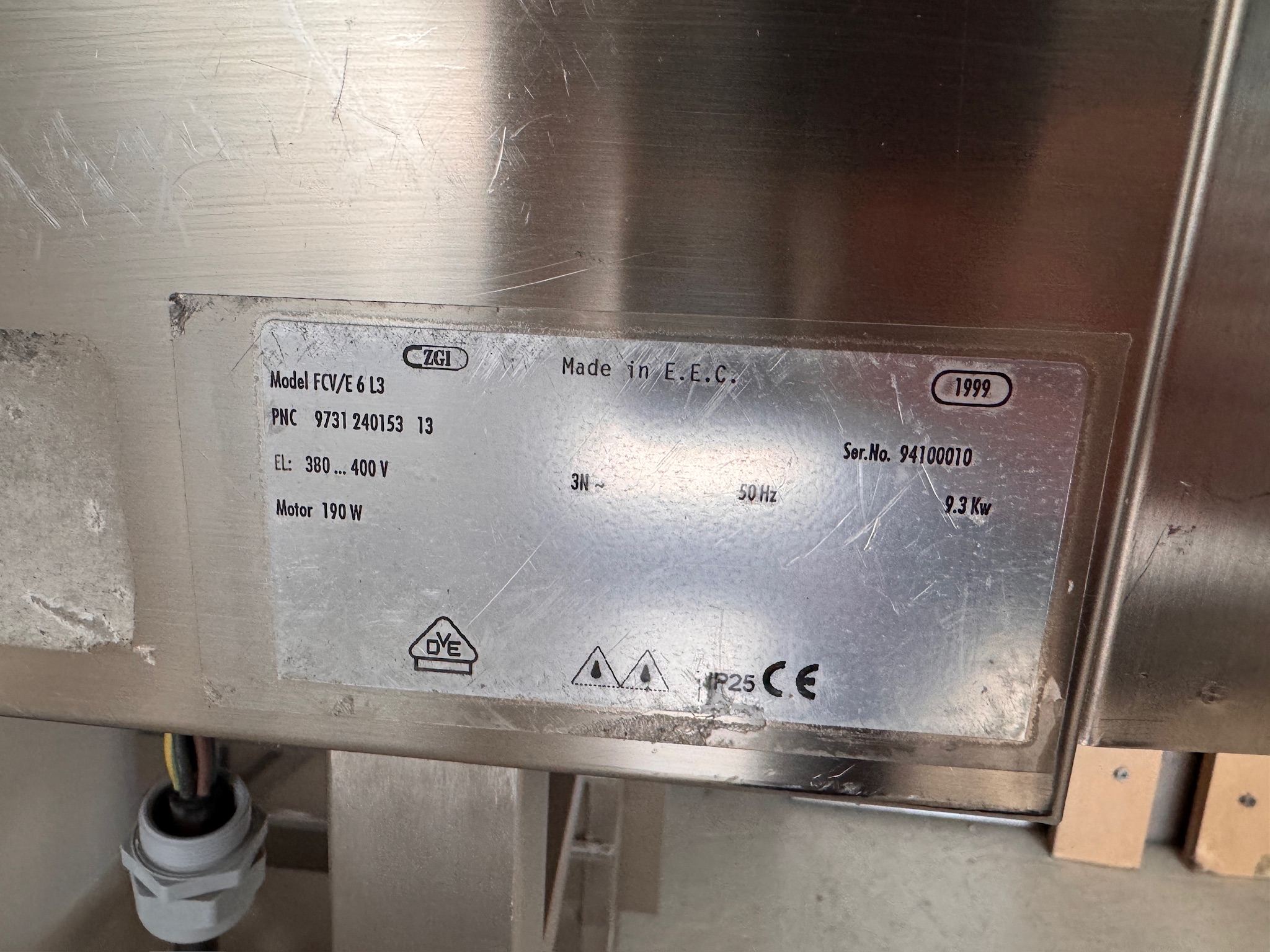 SELT / SOLD Zanussi gufuofn og undirborð, 6 skúffur 5