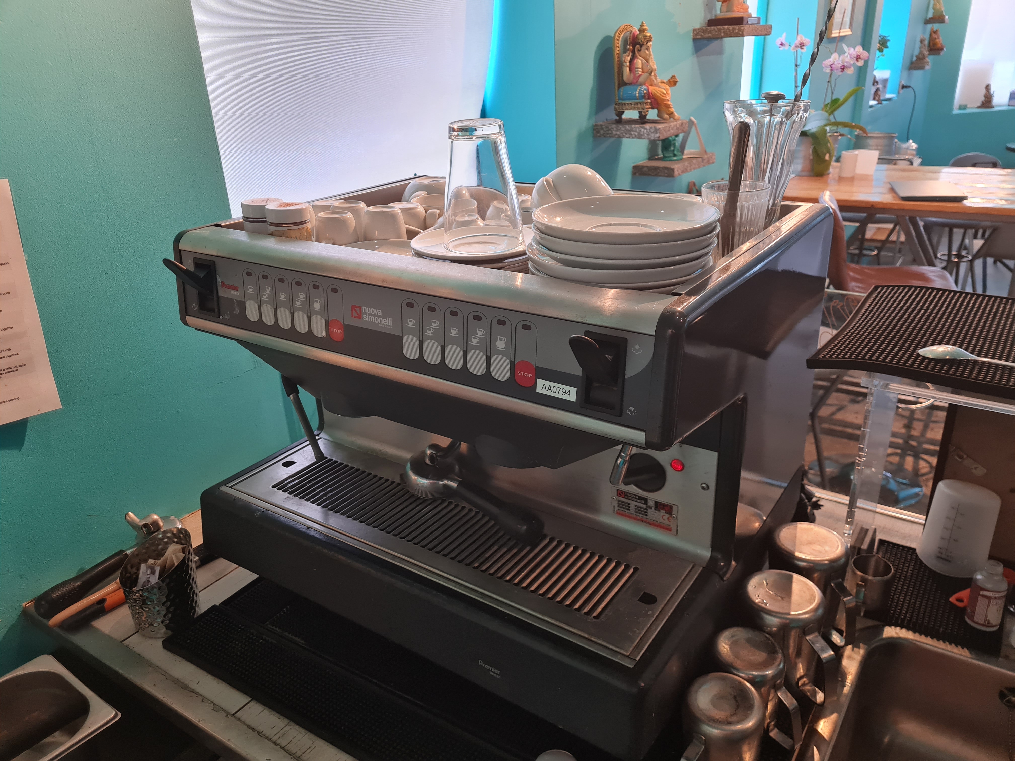 SELT / SOLD - Kaffivél Nuova Simonelli Espresso Machine