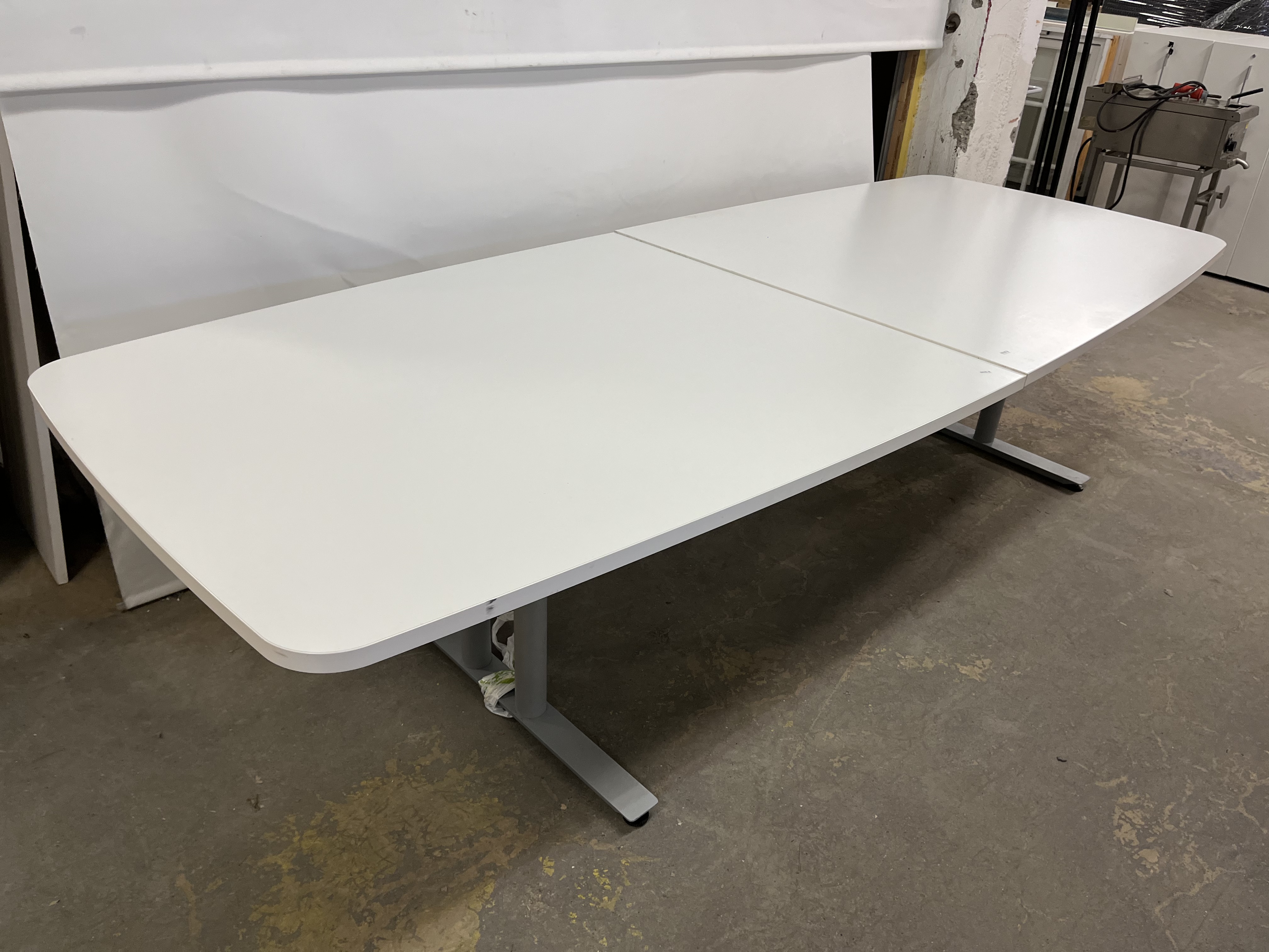SELT / SOLD Fundarborð 8 manna hvítt 300 sm x 120 sm