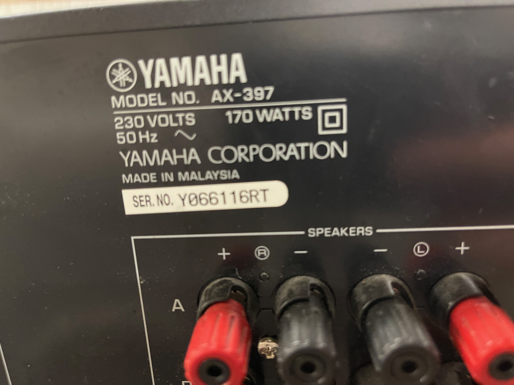 Selt/Endurnýtt-Yamaha AX 397 6