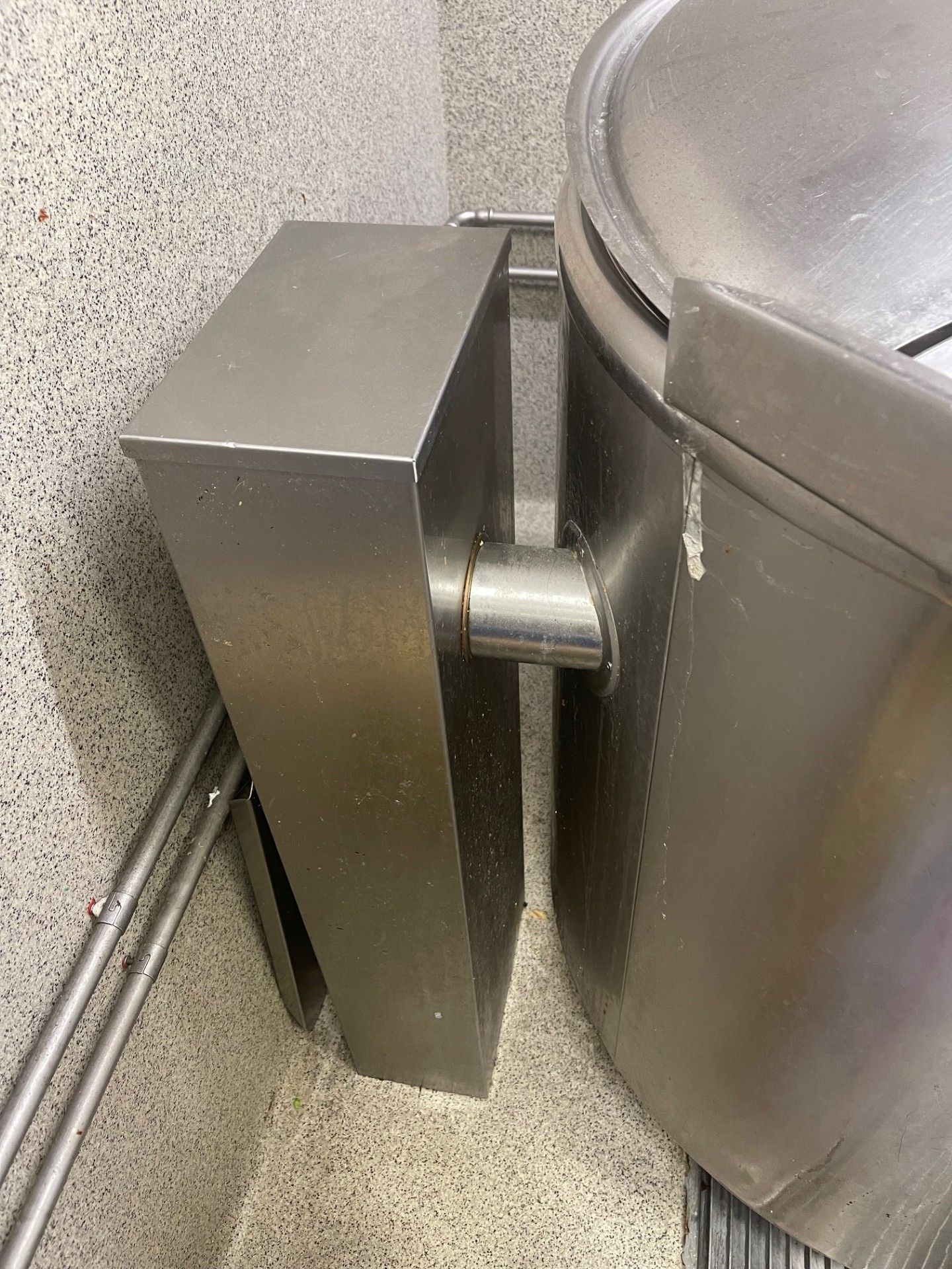 SELT / SOLD - Gufupottur Viking 150L 6