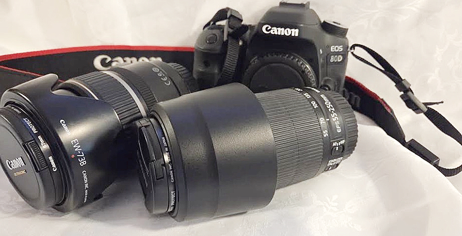 SELT / SOLD Canon EOS 80D ásamt 2x EF linsur, 430ex flash ásamt aukahlutum