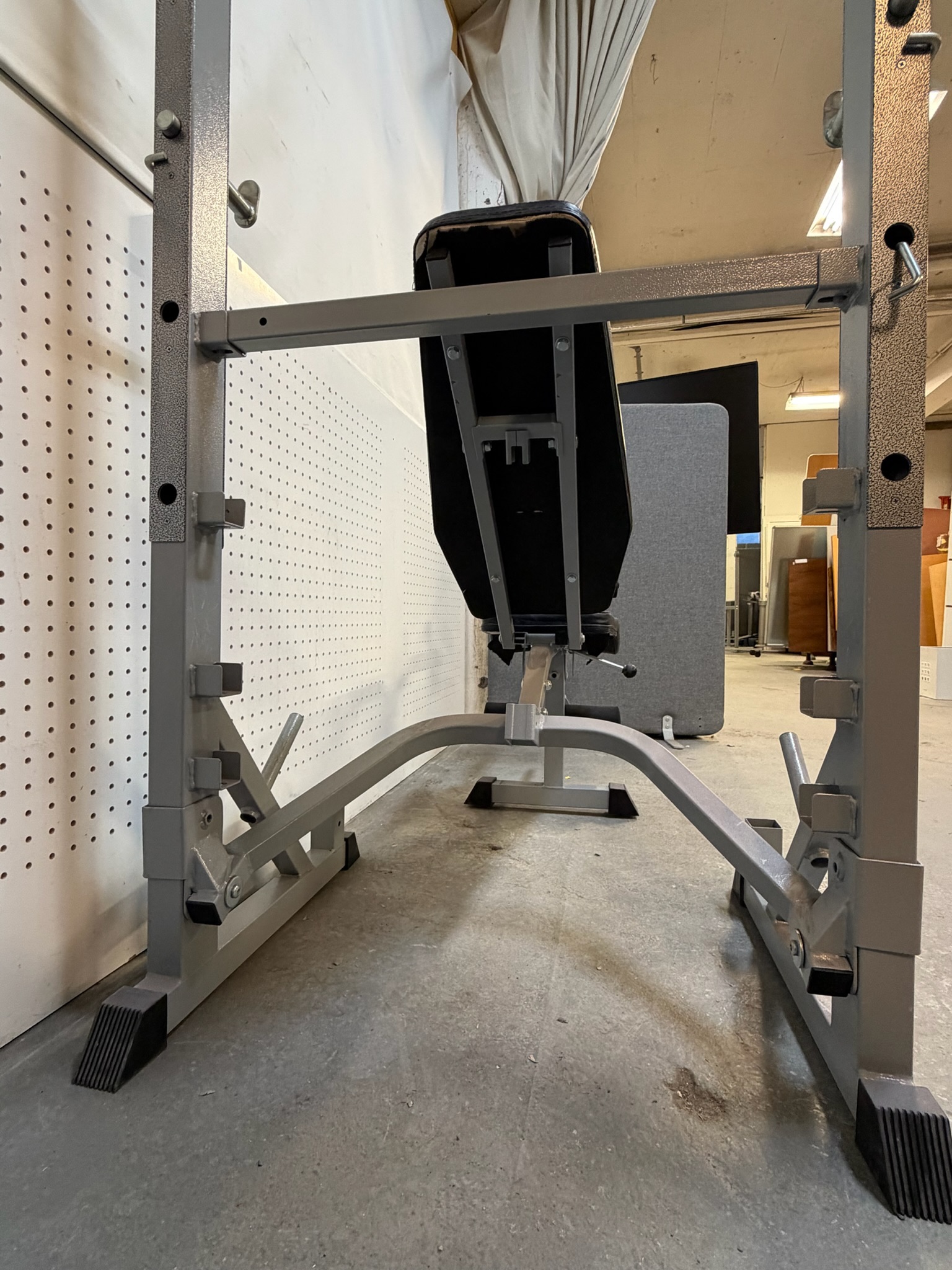 SELT / SOLD Stillanlegur York Fitness lyftingabekkur frá Hreysti 5